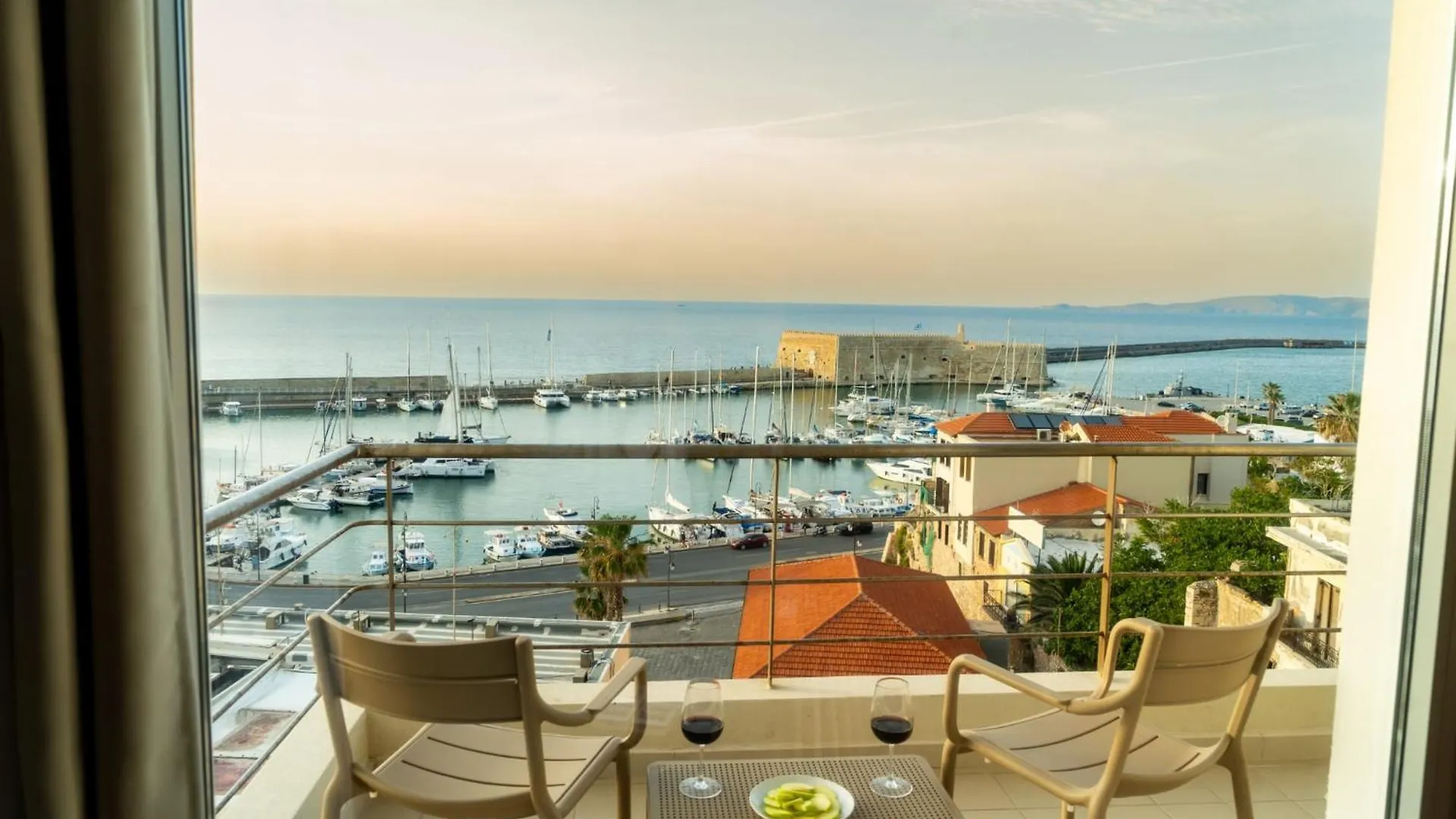 Candia Blue Seaview Apartment  Heraklion (Crete)