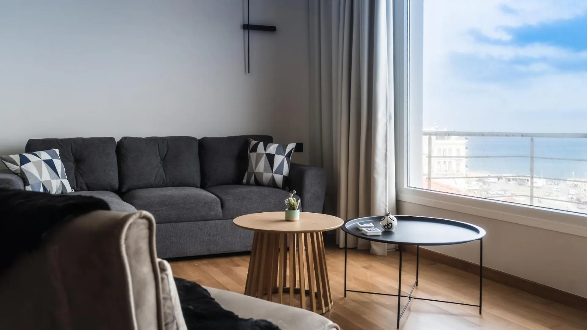 Candia Blue Seaview Apartment