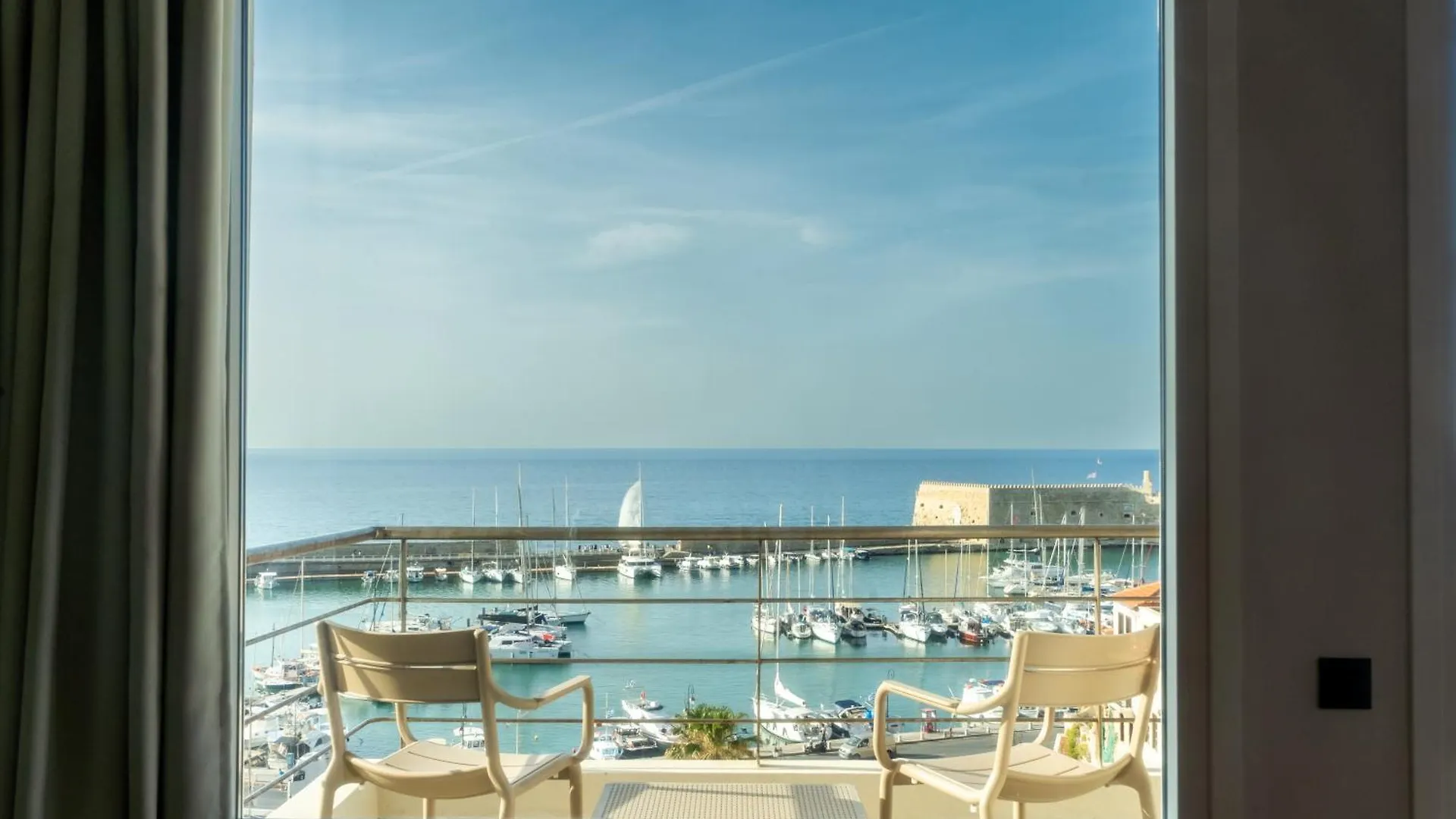 Candia Blue Seaview Apartment